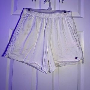 CHAMPION white sweatshorts